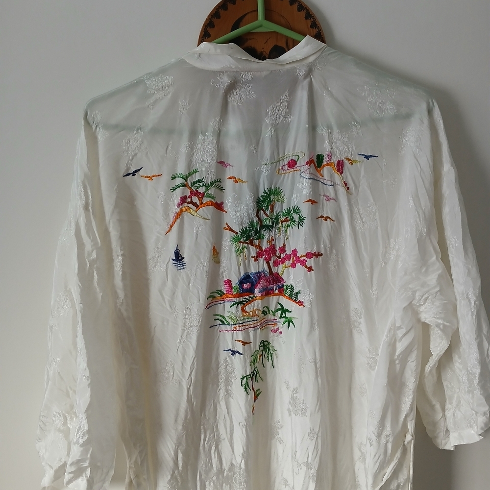 Vintage Rayon Golden Bee Embroidered Robe - Picture 8 of 14